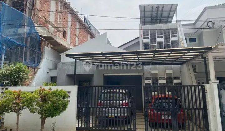 Di Jual Rumah 2 Lantai Dalam Komplek Green Garden, Jakarta Barat  1