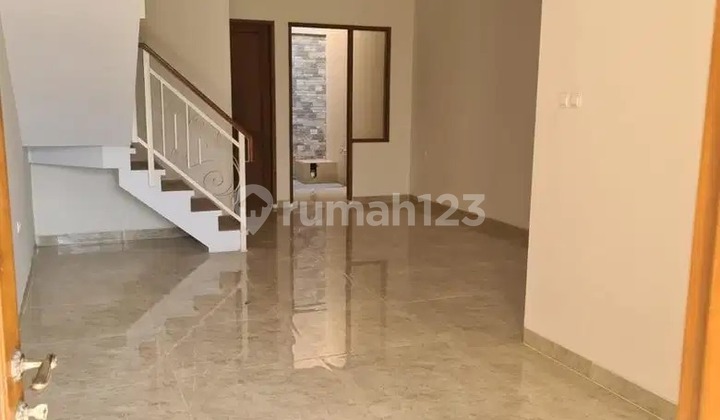 For Sale 2-Storey Minimalist House in Permata Kahyar Housing, Jagakarsa, South Jakarta 2