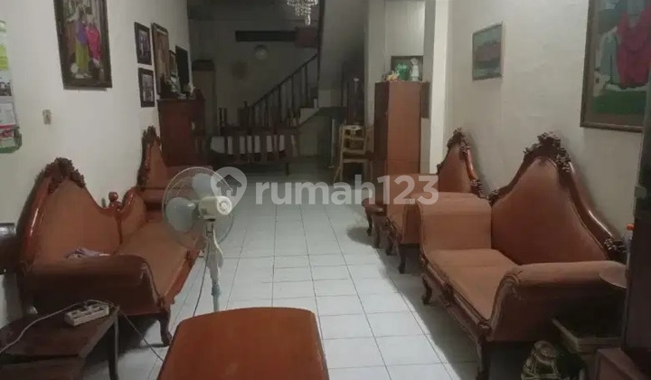 Di Jual Rumah Lama  Luas 2 Lantai di Jatipadang, Pasar Minggu Jakarta Selatan 2