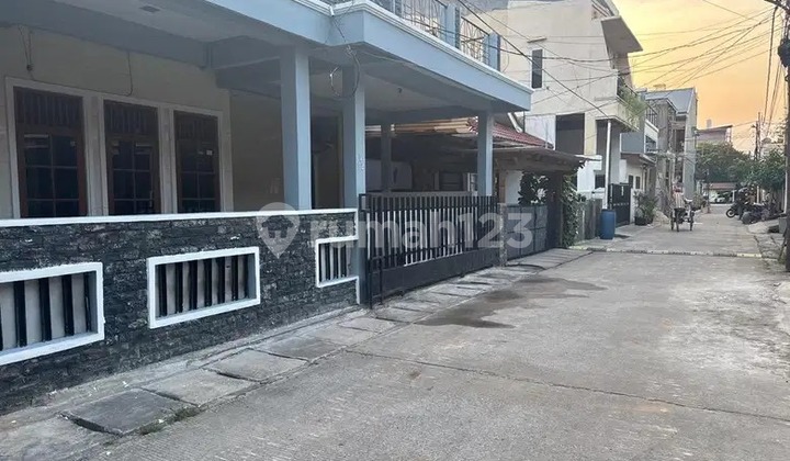 Di Jual Rumah 2 Lantai Lokasi Strategis di Kelapa Gading, Jakarta Utara Di Jual Rumah 2 Lantai Lokasi Strategis di Kelapa Gading, Jakarta Utara