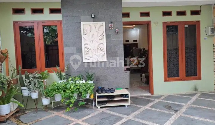 Di Jual Rumah 2 Lantai Dalam Perumahan Duren Sawit, Jakarta Timur