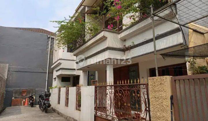 Di Jual Rumah 2.5 Lantai Dalam Komplek di Pondok Bambu, Jakarta Timur 2