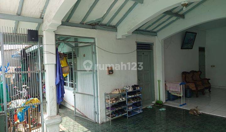 Di Jual Rumah 2 Lantai Lokasi Strategis di Jelambar Baru, Jakarta Barat 2