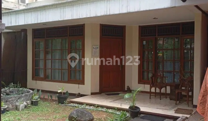 Di Jual Rumah 2 Lantai Lokasi Strategis di Cipedak, Jagakarsa, Jakarta Selatan 2