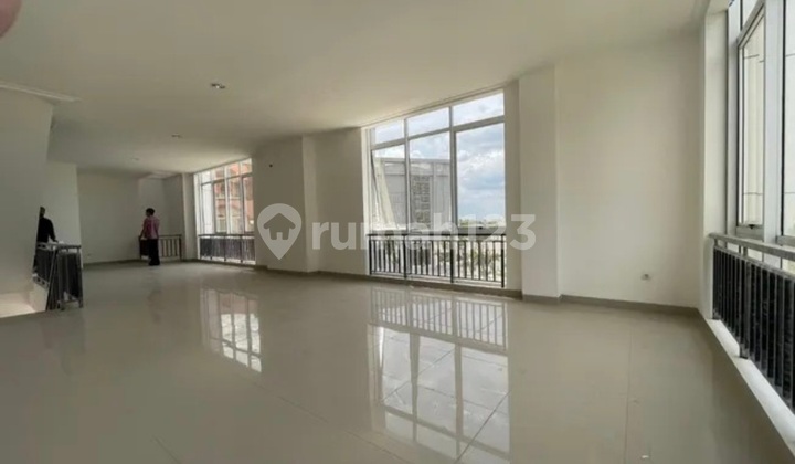 Ruko Hook Lokasi Prime di Pantai Indah Kapuk Jakarta Utara