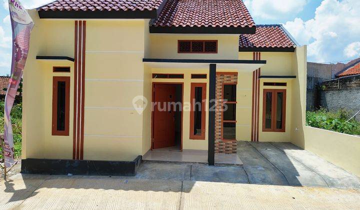 Rumah minimalis cantik dan modern  1