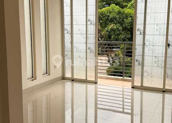 2-Story House for Rent Ready to Occupancy Corner Near Binus at Residence One BSD 2
