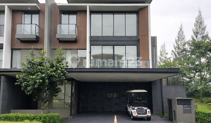 Last Stock Rumah Hoek Besar Navapark Laurel