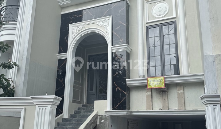 Sell Luxury 2-Story House Jagakarsa South Jakarta