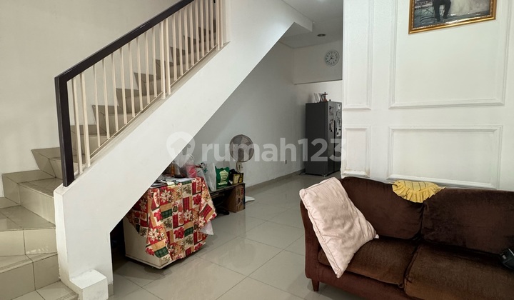Jual Rumah SHM 2 LT Full Furnished Luas di Residence One BSD