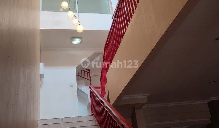Turun Harga, Rumah Ex Salon Kecantikan di Cipedes 4
