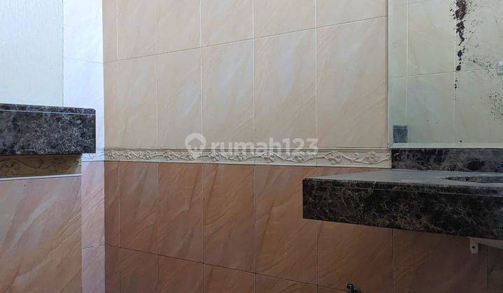 Dijual  Bangunan Toko dan Rumah Tinggal Sangat Ideal untuk Usaha di Cipamokolan, Ciwastra 7