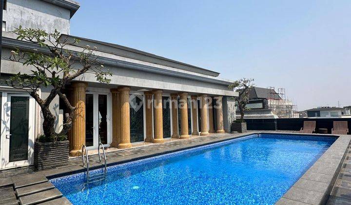 Rumah Mewah Pik Lotus Full Furnish Classic Swimming Pool 2