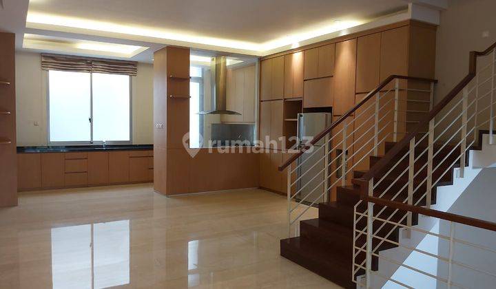 Rumah Townhouse di Residence 28 Kedoya Kebun Jeruk 1