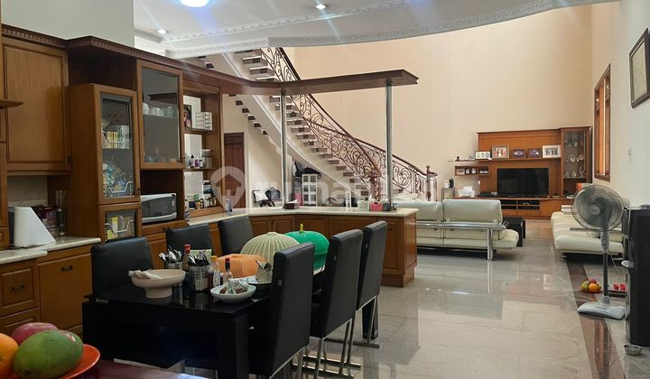 FOR SALE HOUSE IN PIK 1! Mayang Permai Land Area 400m² FURNISHED, SHM READY TO OCCUPY