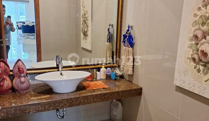 DIJUAL CEPAT RUMAH MEWAH di BGM PIK, SHM, 3 lt, HOEK SIAP HUNI 2