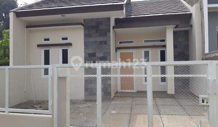 Rumah SHM Bagus di Cipageran Siap Huni Sejuk