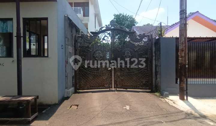 Rumah Murah 2 Lantai di Daerah Ragunan Jakarta Selatan