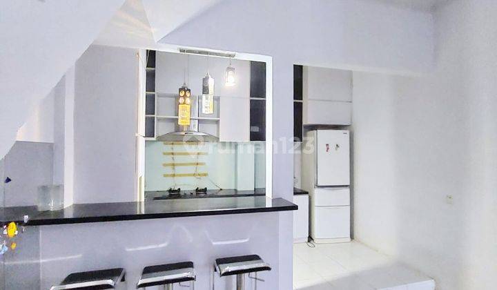 Hunian Bagus Sekali 2 Lantai Semifurnished Taman Widya Asri 20