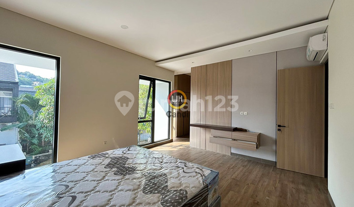 Rumah di Graha Candi Golf Rivera Semarang 2