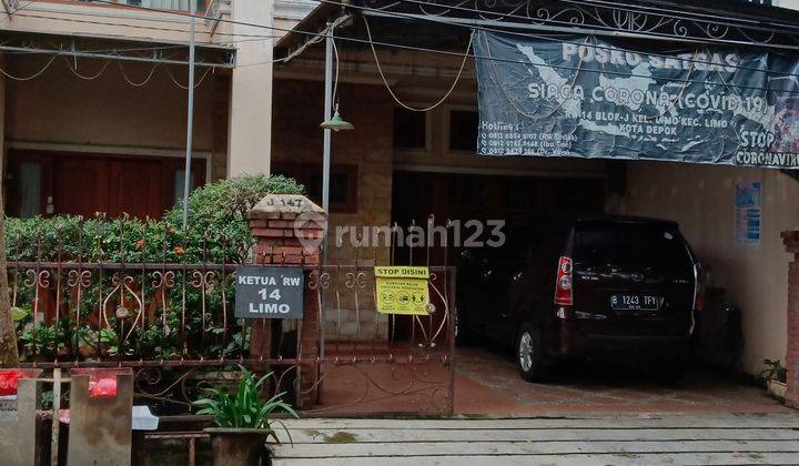 Dijual Rumah  2 Lantai Dengan  Posisi Hook di perumahan Megapolitan Cinere Depok 2