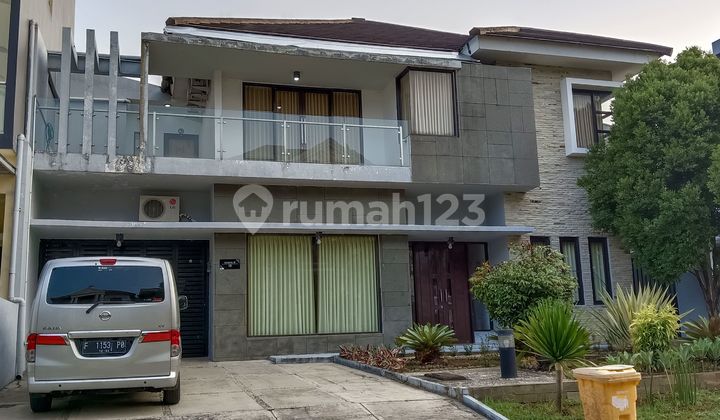 Dijual Rumah Cantik 2 Lantai di Perumahan Sentul City 2