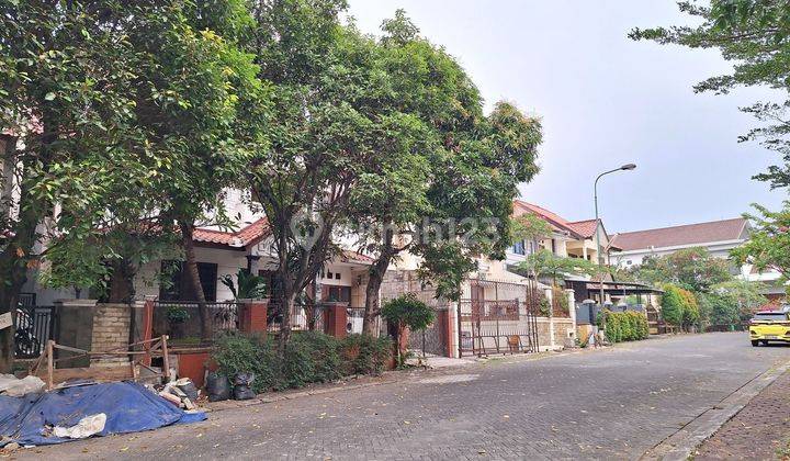 Dijual Rumah Suasana Nyaman Asri di Perumahan Raffles Hills 2