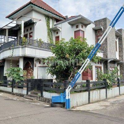 Rumah Cantik dekat Walikota Tangerang Selatan 1