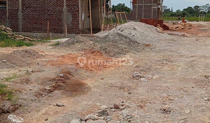 Rumah 2 lantai dengan harga 1 Lantai  9