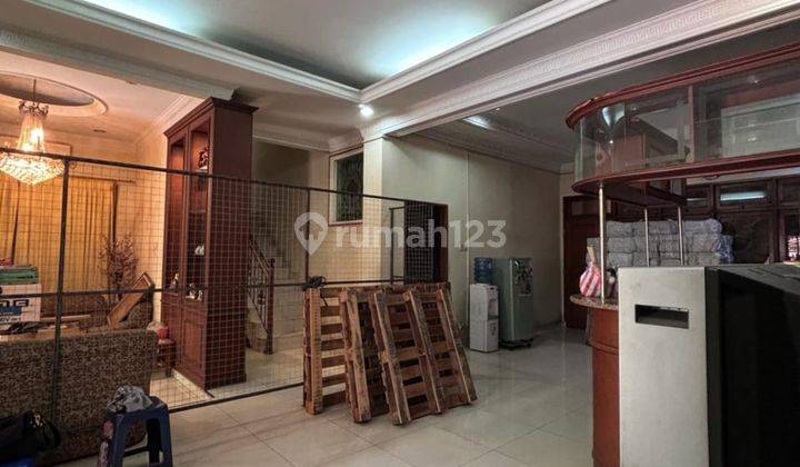 Rumah Mangga Besar Cocok Untuk Kost Dekat Jalan Raya bisa KPR 2