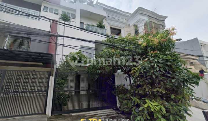 Pluit 3.5-Story House for Quick Sale 2