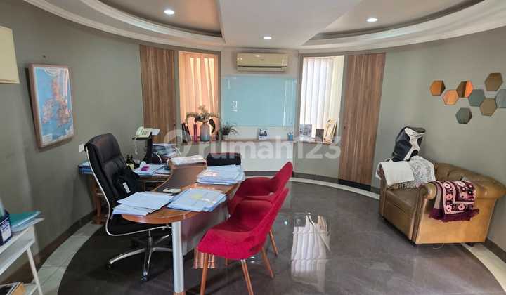 RUMAH MEWAH DI SLIPI JAKARTA HARGA DI BAWAH NJOP