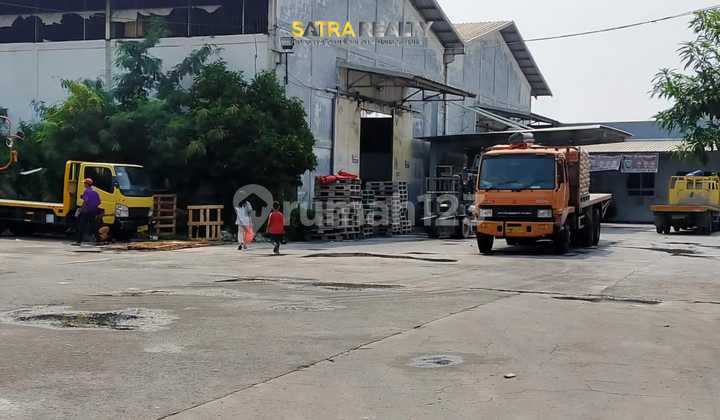 Industrial Zoning Warehouse in Rorotan Cakung Near 2 Toll Exits, 40 Ft Container