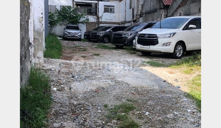 TANAH KOMERSIL GAJAH MADA DEKAT MRT, JALAN RAYA