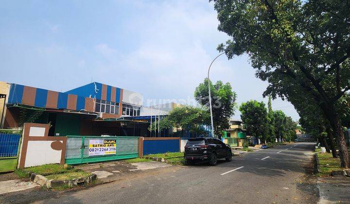 Gudang MURAH Di JABABEKA 2 Lantai, Kondisi TERAWAT, Dekat TOL