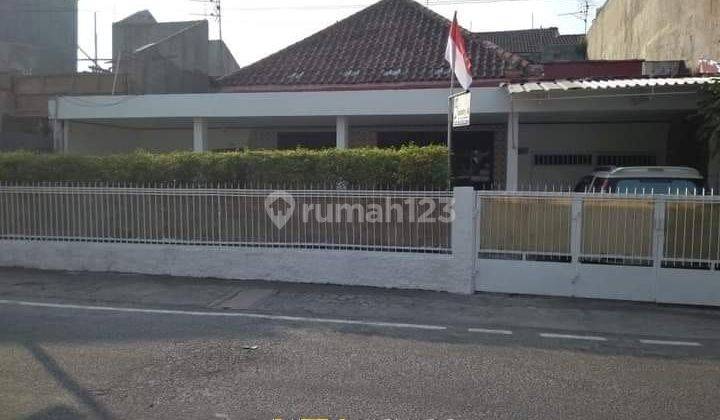 Dijual Rumah Tua Cideng Kesehatan, Akses Mudah, Jalan Lebar 1