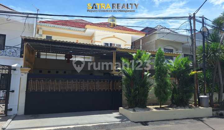 RUMAH PINGGIR JALAN RAYA SIAP HUNI DI TAMAN PALEM LESTARI 2