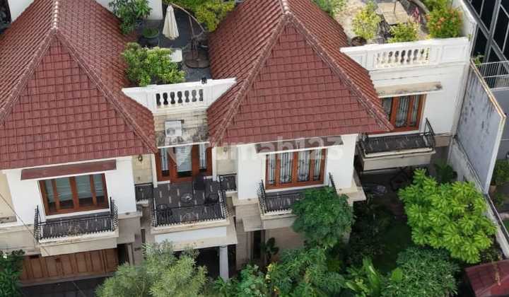 Rumah Mewah 3 Lantai di Slipi, House Studio, Harga di Bawah NJOP