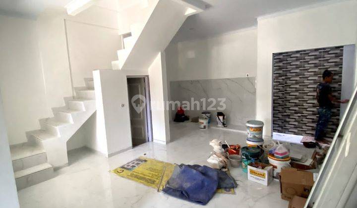 Rumah 3 Lantai Tanjung Duren Full Granite Dan Bata Merah 2