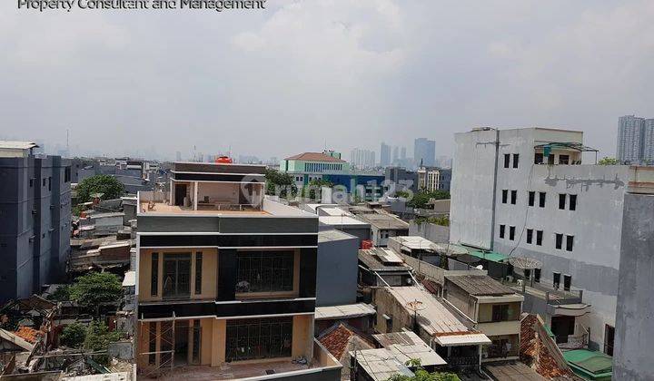 Gudang Di Jembatan Lima, Tanah Ngantong Dekat Jalan Raya 2