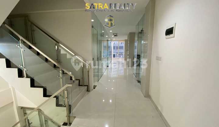 RUKO GANDENG DI ALAM SUTERA, HADAP JALAN RAYA