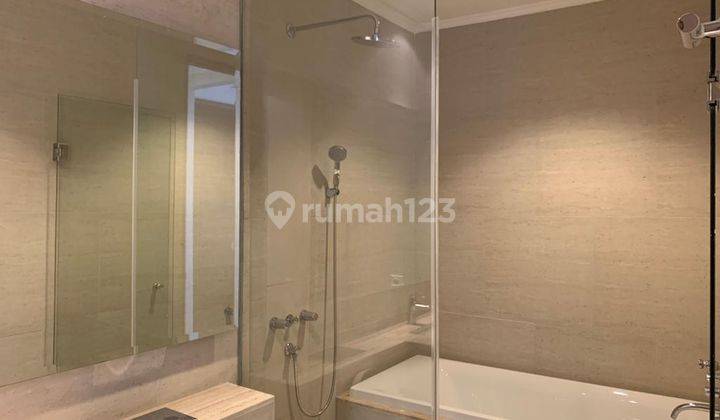 Tamang Anggrek Residence FULL FURNISHED View Pool Semi Private Lift 2