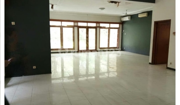 Rumah Area Kemang, Taman Luas Dan Asri 2