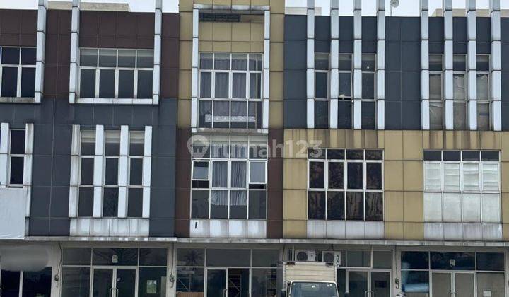 Ruko 3 Lantai Sebelah Bandara Harga Hanya 2