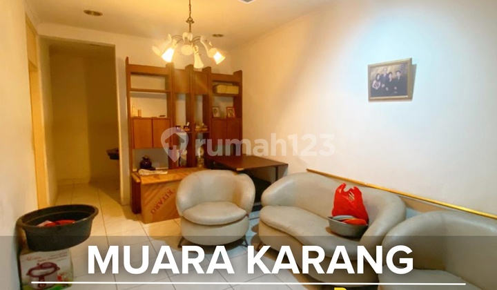 Rumah 1,5 Lantai, bebas Banjir, dekat lapangan