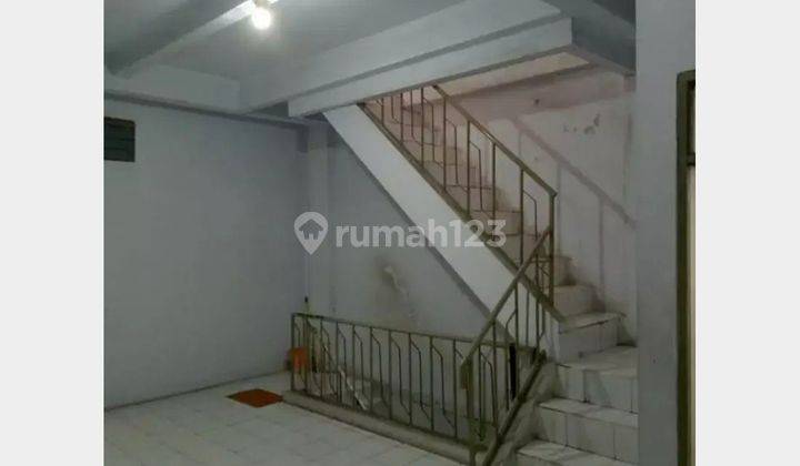 Ruko Jembatan Lima, Akses 2 mobil, Lokasi strategis 2