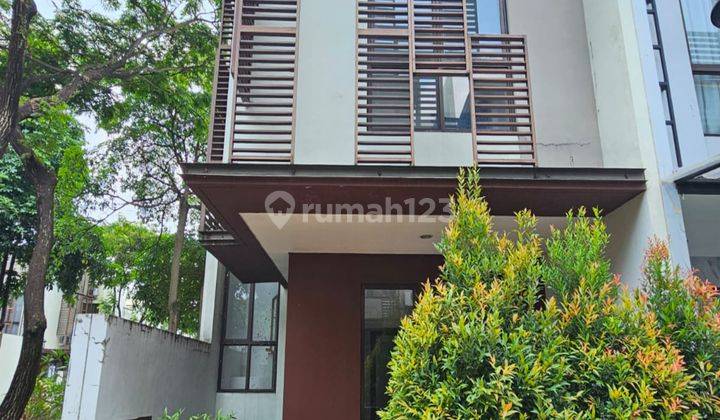 Dijual Cepat Rumah 3 Lantai Siap Huni Di Cluster Whelford Bsd 1