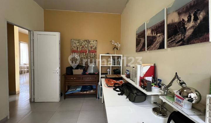 Dijual Rumah Mewah Hook di Jl Marinir Tengah Jakarta Timur dp 2