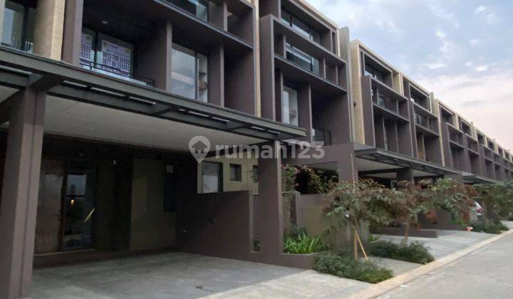 Dijual Rumah Mewah Baru Siap Huni di The Zora Bsd Cluster Kanade Dp  1