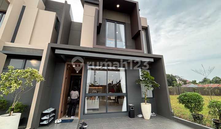 Rumah Baru Lokasi Super Strategis @Vireya BSD City